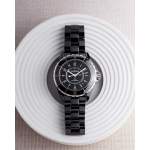Montre d'occasion CHANEL J12 femme automatique bracelet céramique - vue D3