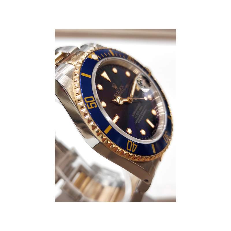 Montre d'occasion ROLEX Submariner Date homme mouvement automatique certifié (cosc) bracelet or jaune 750/000 et acier - vue 2