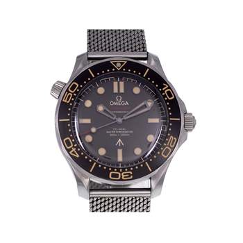 Montre d'occasion OMEGA Seamaster 300 Diver '007' homme mouvement automatique certifié (cosc) bracelet titane