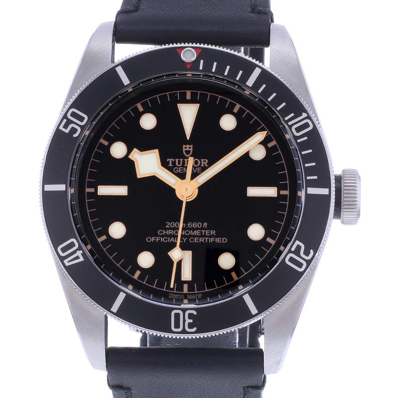 Montre d'occasion TUDOR Black Bay homme mouvement automatique certifié (cosc) bracelet cuir cresus - vue D1