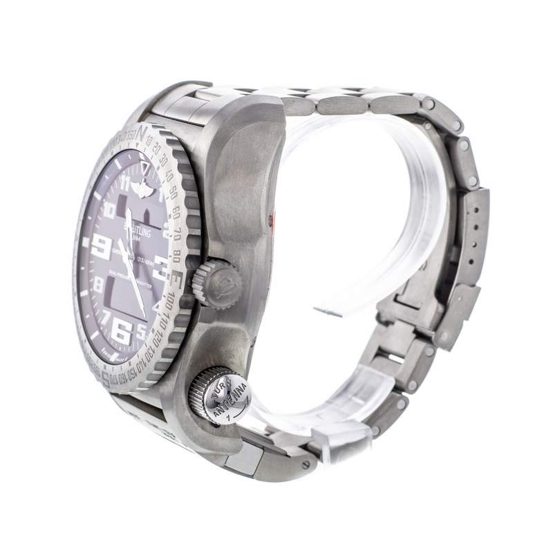 Montre d'occasion BREITLING Emergency II homme quartz bracelet titane - vue D2
