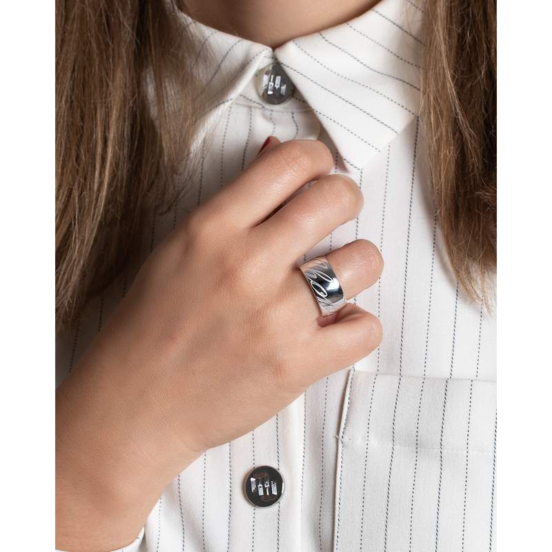 Bague d'occasion CHOPARD Chopardissimo femme or blanc 750/1000 - vue porté 1