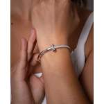 Bracelet d'occasion TIFFANY & CO Jonc T1 femme or blanc 750/1000 - vue porté 1