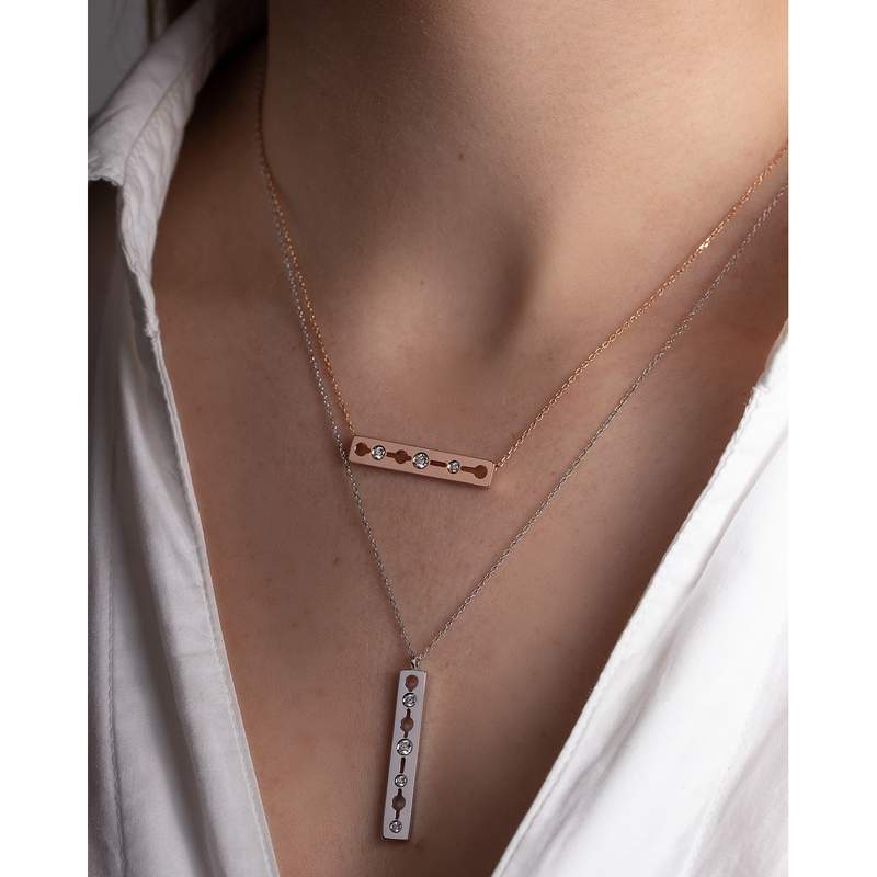 Collier d'occasion DINH VAN Pulse femme or rose 750/1000 - vue porté 1