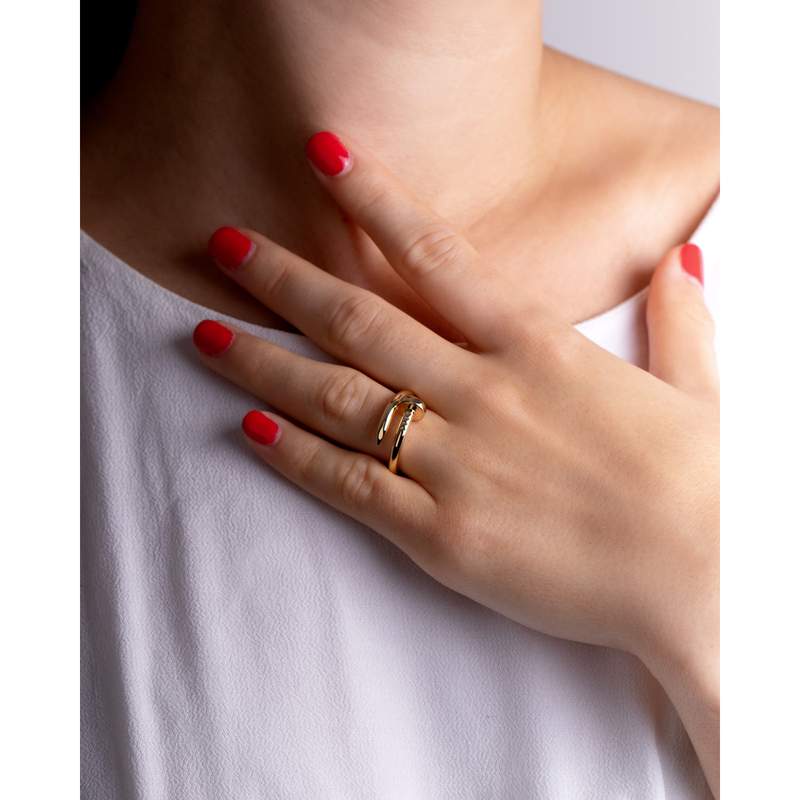 Bague d'occasion CARTIER Juste un clou femme or jaune 750/1000 - vue porté 2