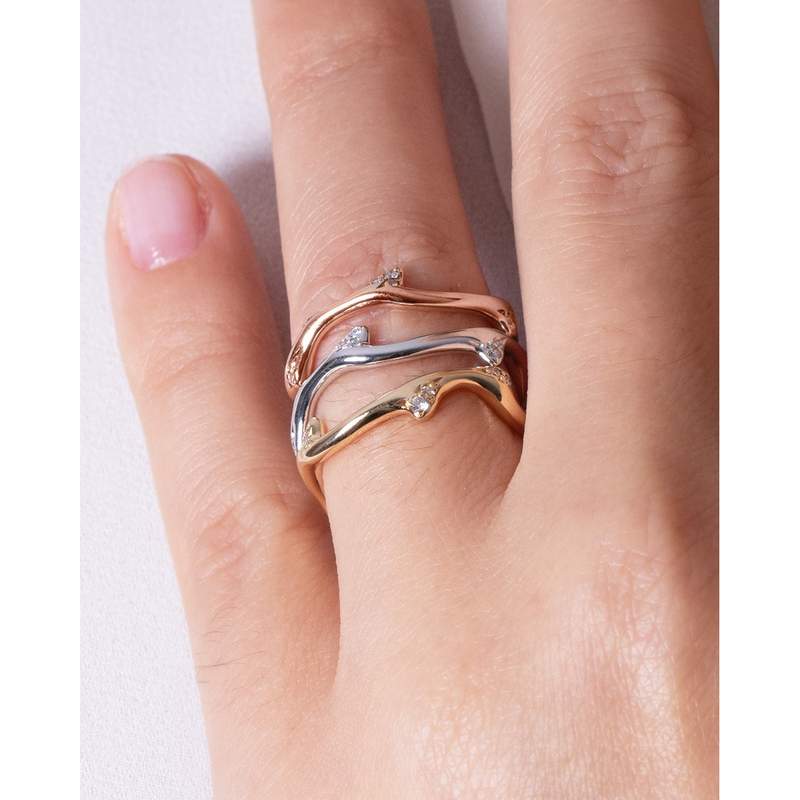 Bague d'occasion DIOR Bois de Rose Or blanc et Diamants femme or blanc 750/1000 - vue porté 2