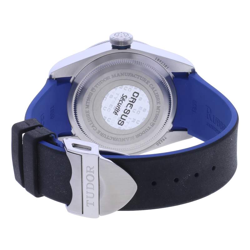 Montre d'occasion TUDOR Black Bay Heritage homme mouvement automatique certifié (cosc) bracelet cuir cresus - vue 3