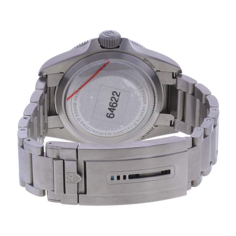 Montre d'occasion TUDOR Pelagos homme mouvement automatique certifié (cosc) bracelet titane - vue 3