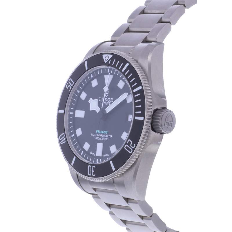 Montre d'occasion TUDOR Pelagos homme mouvement automatique certifié (cosc) bracelet titane - vue D2
